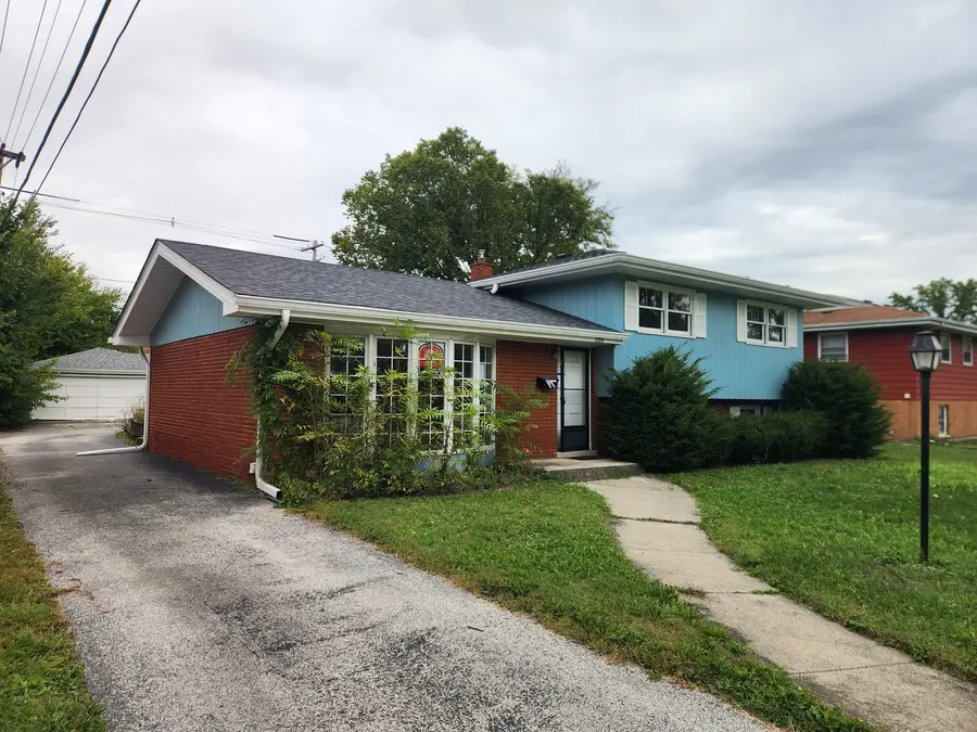 1208 Evergreen Road, Homewood, IL 60430 - #2