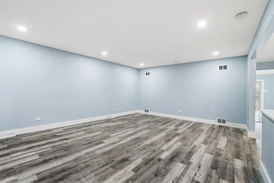 14315 S Manistee Avenue, Burnham, IL 60633 - #3