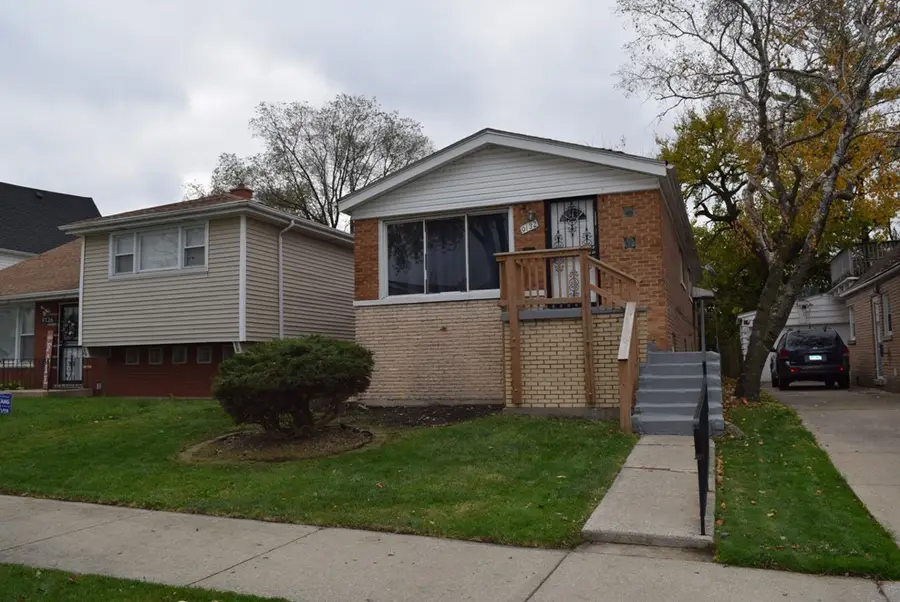 9132 S Crandon Avenue, Chicago, IL 60617 - #3