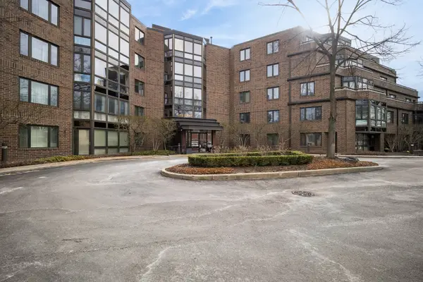 601 Mulberry Place #5B, Highland Park, IL 60035