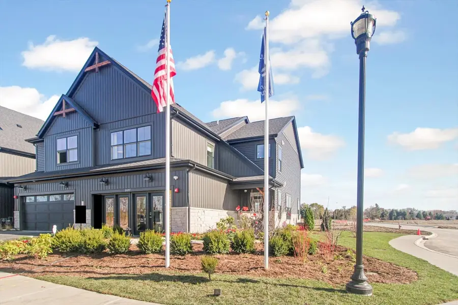 8497 Liberty Lane, Woodridge, IL 60517 - #2