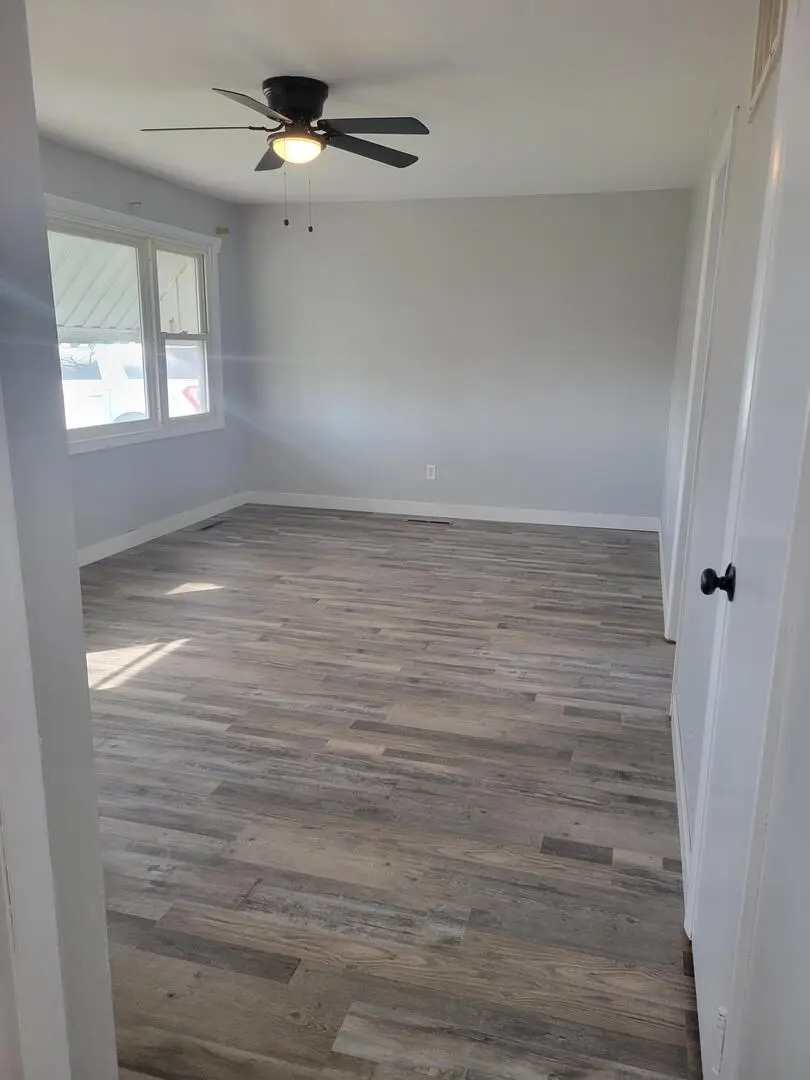 420 Park Street, Mattoon, IL 61938 - #3