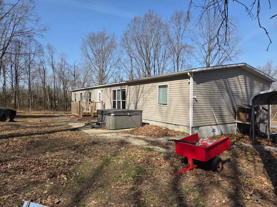 6722 County Road 875 Road, McLeansboro, IL 62859 - #2