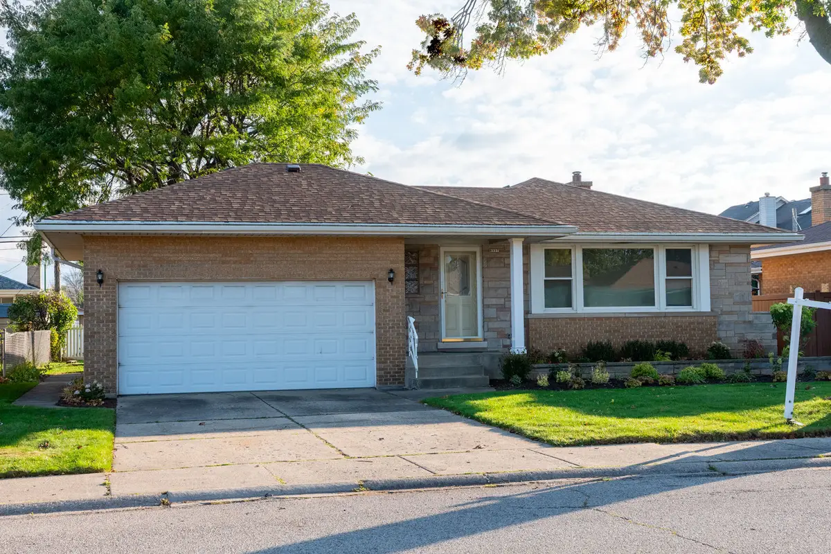 8537 W Sunnyside Avenue, Chicago, IL 60656 - #1