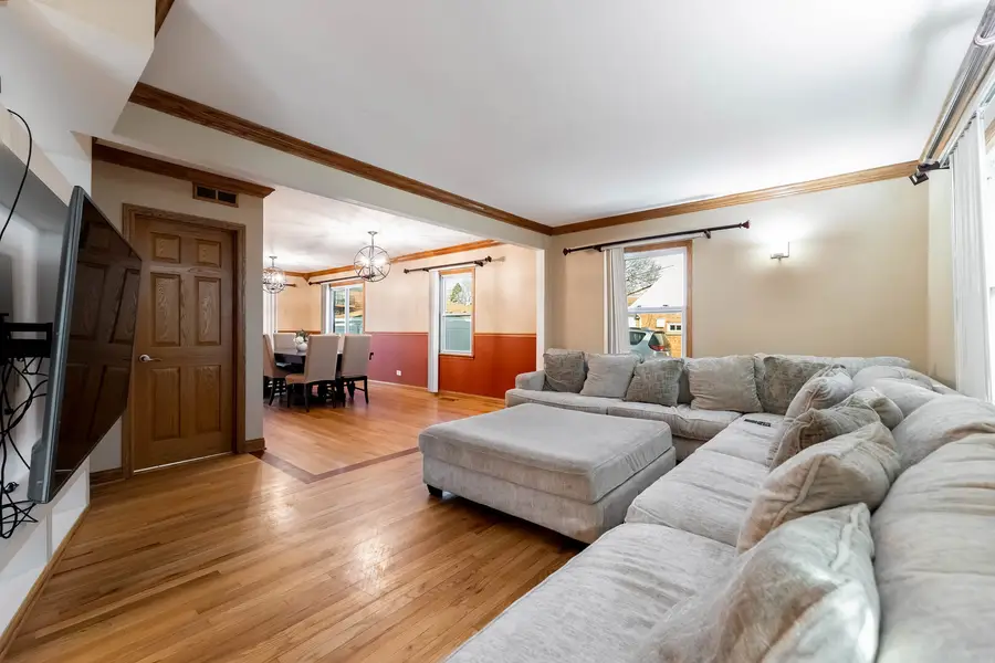 7920 Natoma Avenue, Burbank, IL 60459 - #3