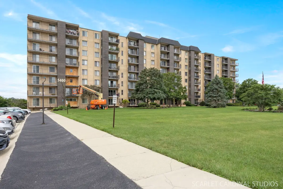 5400 Walnut Avenue #805, Downers Grove, IL 60515 - #1
