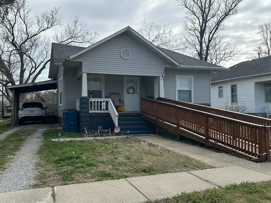 410 S Walnut Street, Sesser, IL 62884 - #2