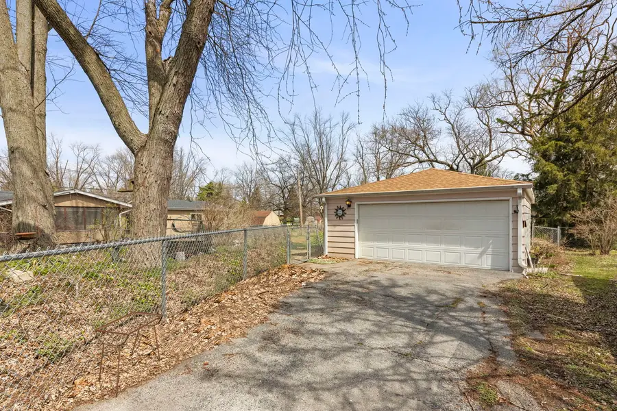5905 Lee Avenue, Downers Grove, IL 60516 - #3