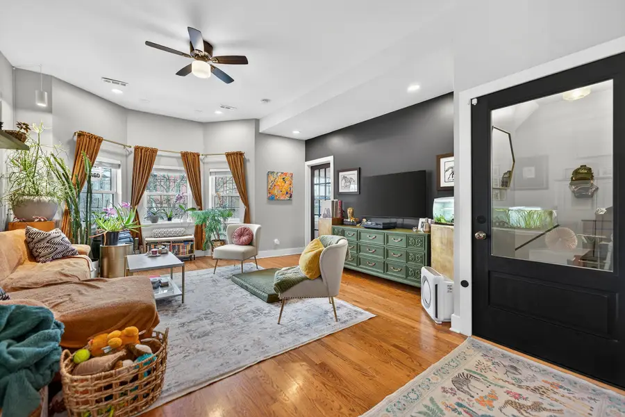 3115 N Oakley Avenue, Chicago, IL 60618 - #3