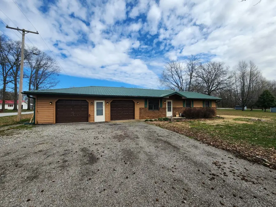 17001 Lowry Avenue, Benton, IL 62812 - #2