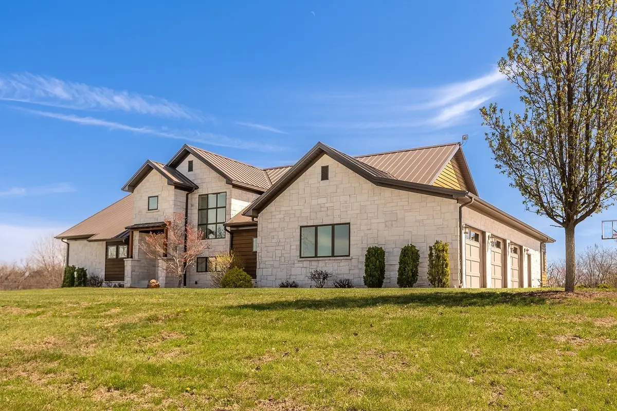 9909 Decatur Road, Marion, IL 62959 - #1