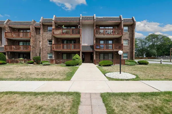 3704 215th Street #205, Matteson, IL 60443