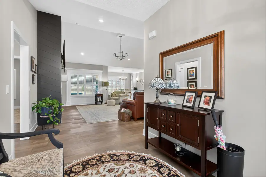 5912 Pigeon Creek Road, Bettendorf, IA 52722 - #3