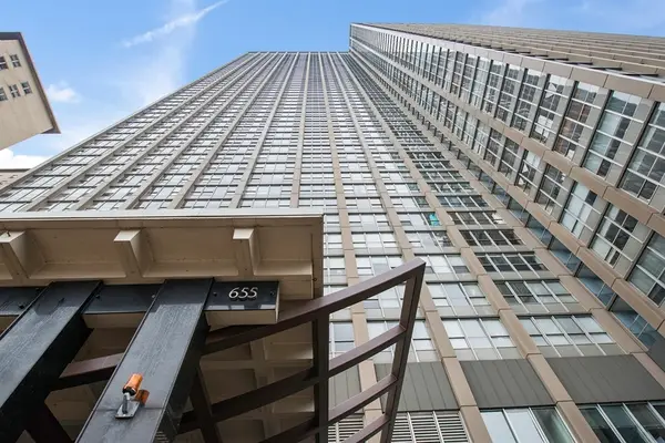 655 W Irving Park Road #303, Chicago, IL 60613