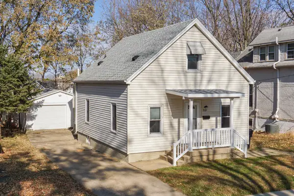 507 W Oakland Avenue, Bloomington, IL 61701