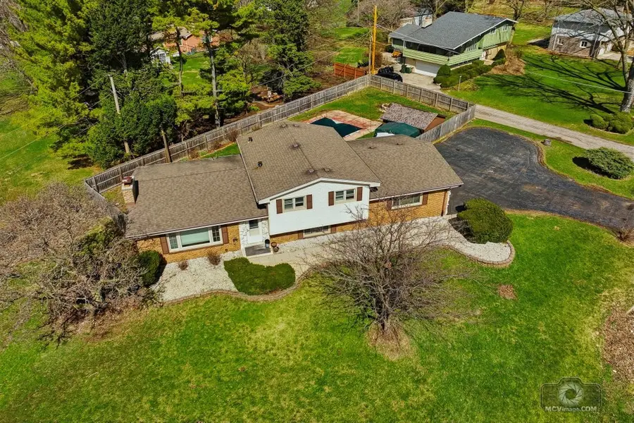 20W260 Meadow Lane, Lemont, IL 60439 - #3