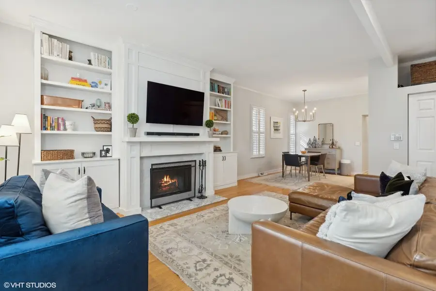 2343 N Janssen Avenue #1, Chicago, IL 60614 - #2