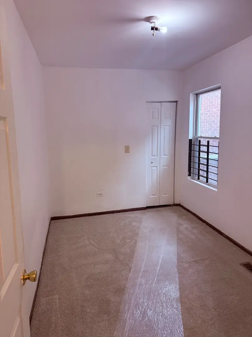 6521 S Saint Lawrence Avenue, Chicago, IL 60637 - #2