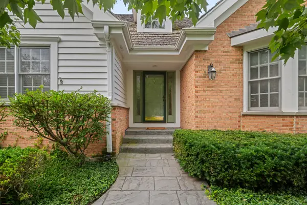 1735 Yale Court, Lake Forest, IL 60045