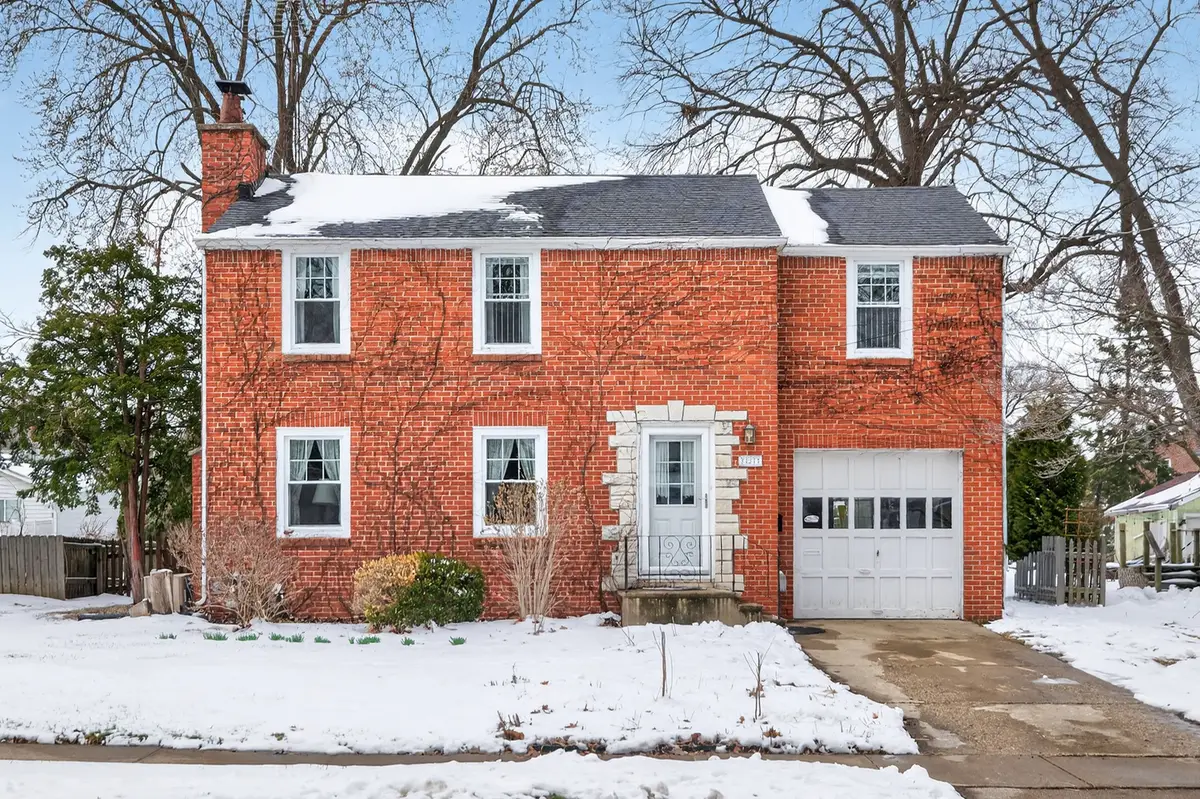 827 N 10th Street, Dekalb, IL 60115 - #1