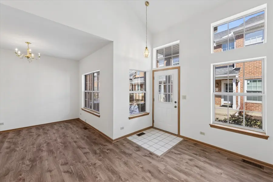 3 Dewalt Court, Elmhurst, IL 60126 - #2