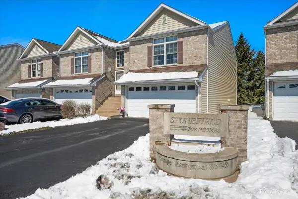 1499 Stonefield Drive, DeKalb, IL 60115