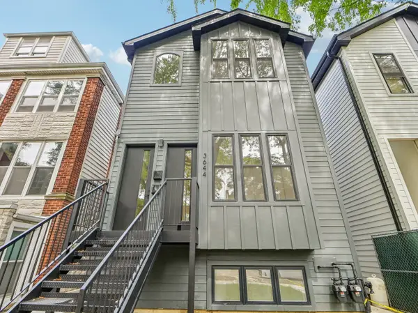 3644 W Cornelia Avenue #1, Chicago, IL 60618