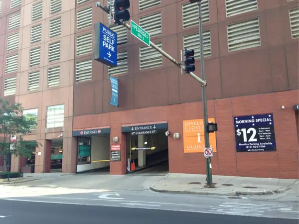 505 E Illinois Street #105, Chicago, IL 60611