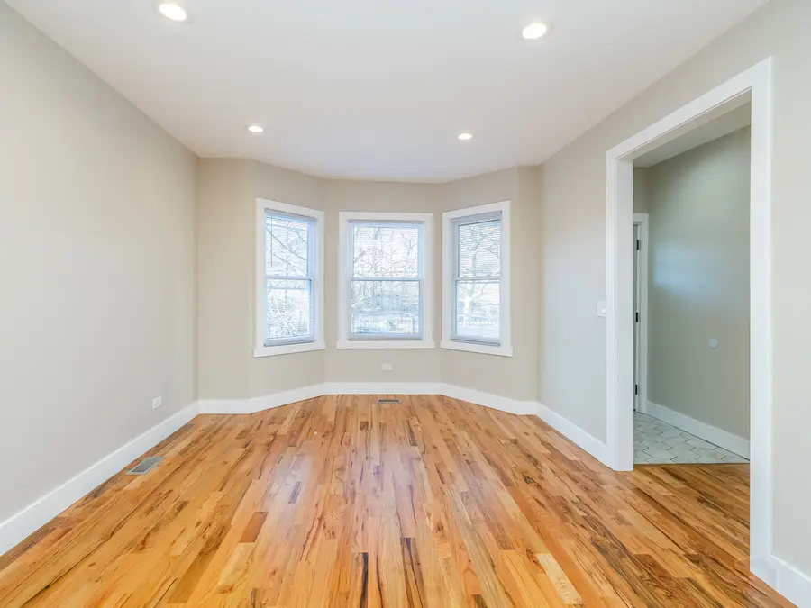 6129 N Ravenswood Avenue, Chicago, IL 60660 - #3