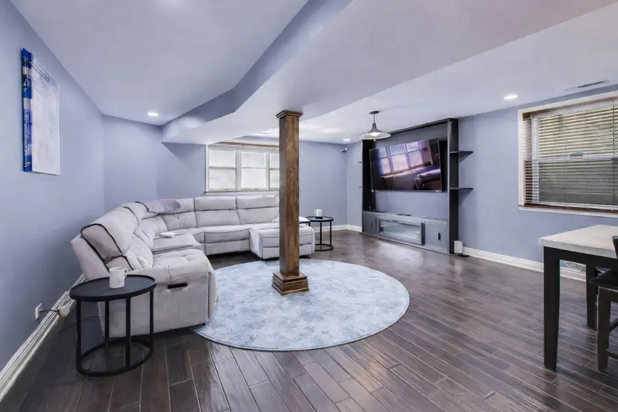 2314 W Farwell Avenue #GW, Chicago, IL 60645 - #3