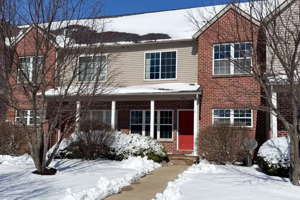 635 Stonegate Drive, Sycamore, IL 60178