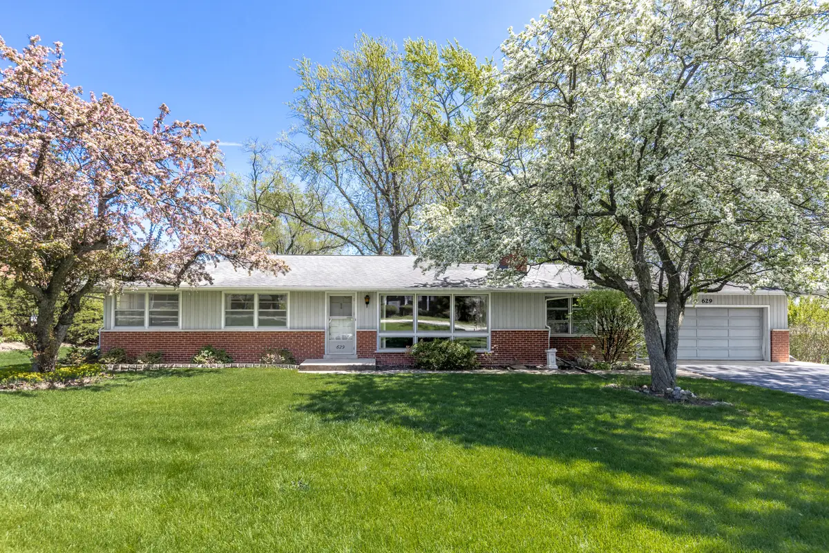 4S629 Radcliff Road, Naperville, IL 60563 - #1