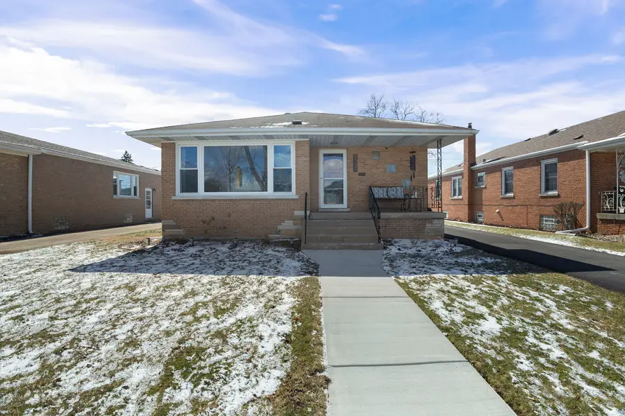 5337 W 102nd Street, Oak Lawn, IL 60453 - #2