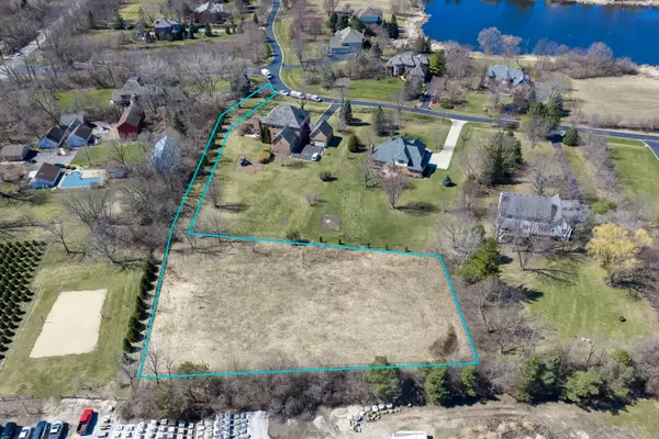 6856 Ellis Drive, Long Grove, IL 60047