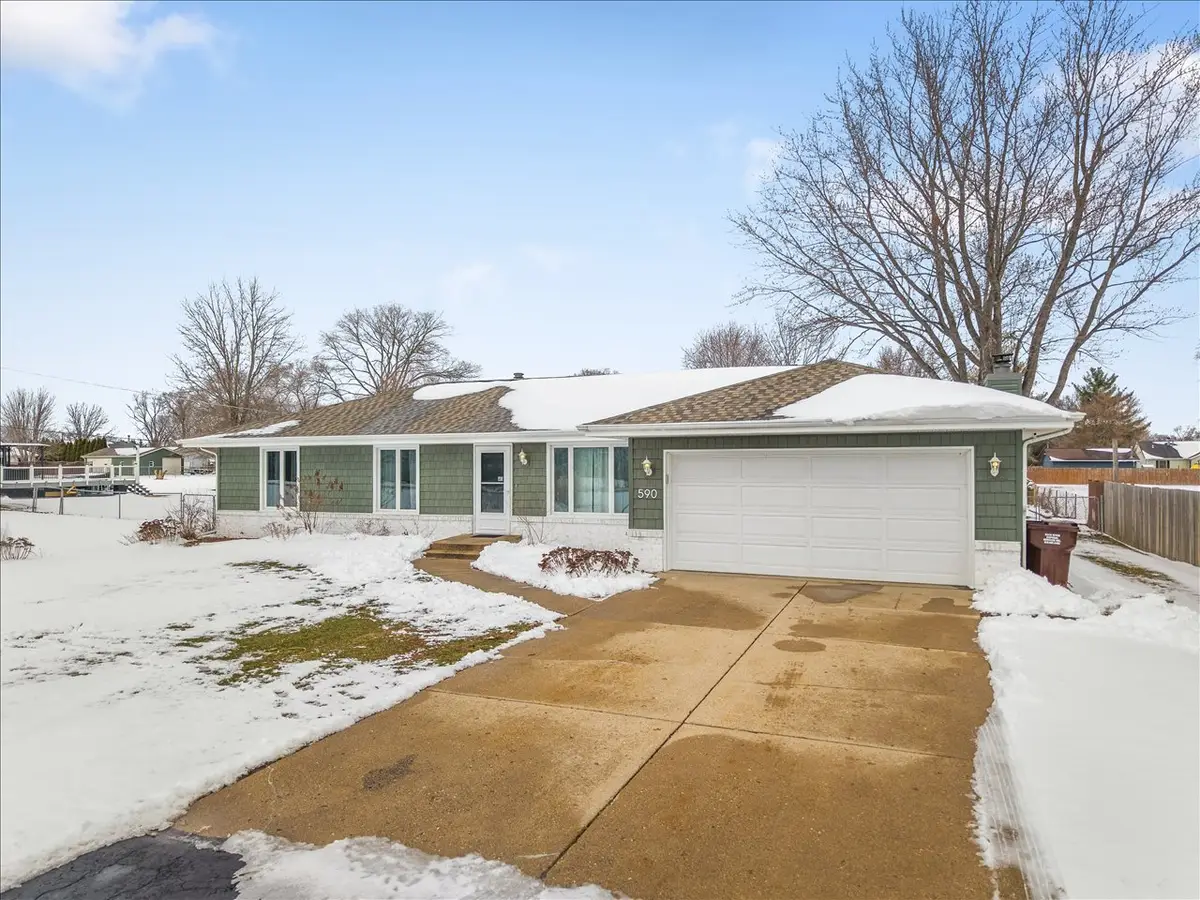 590 Brentwood Road, Machesney Park, IL 61115 - #1