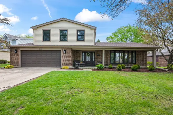 1505 S Kennicott Avenue, Arlington Heights, IL 60005
