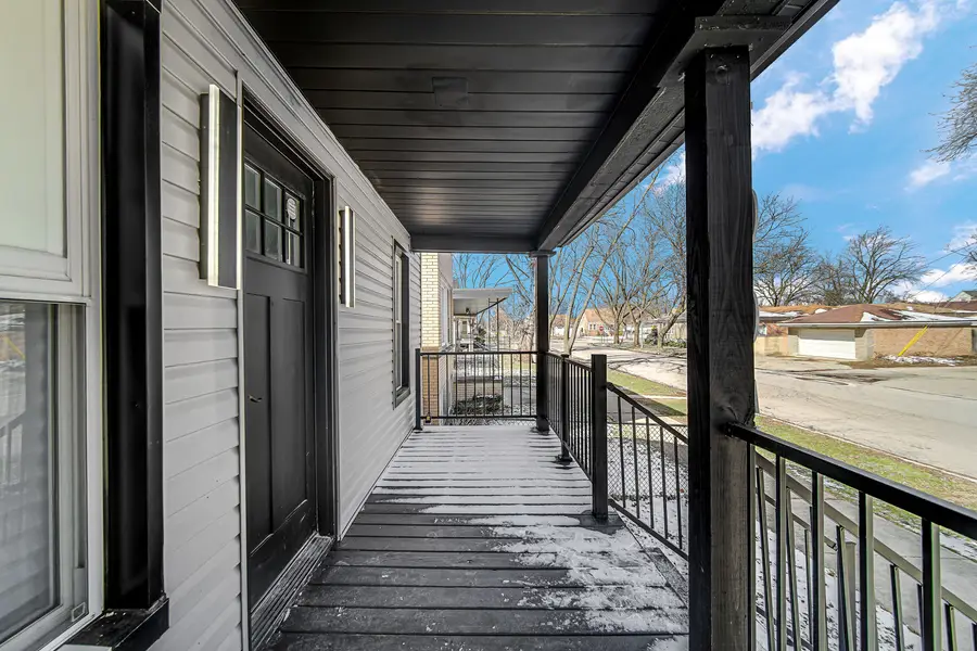 1005 W 123rd Street, Calumet Park, IL 60827 - #2