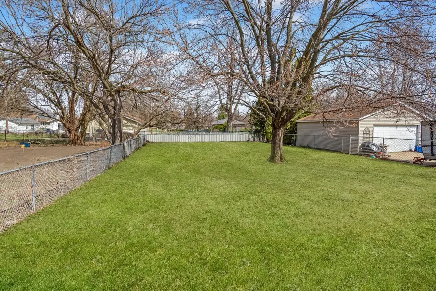 712 E Lincoln Street, Bloomington, IL 61701 - #2