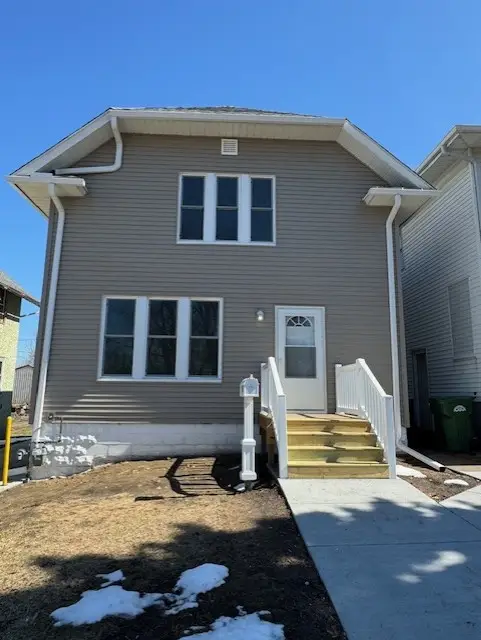 721 S 6th Street, Clinton, IA 52732 - #1