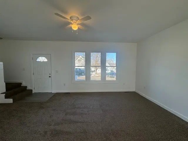 721 S 6th Street, Clinton, IA 52732 - #3