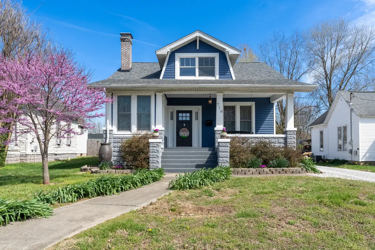 716 S Division Street, Carterville, IL 62918 - #1