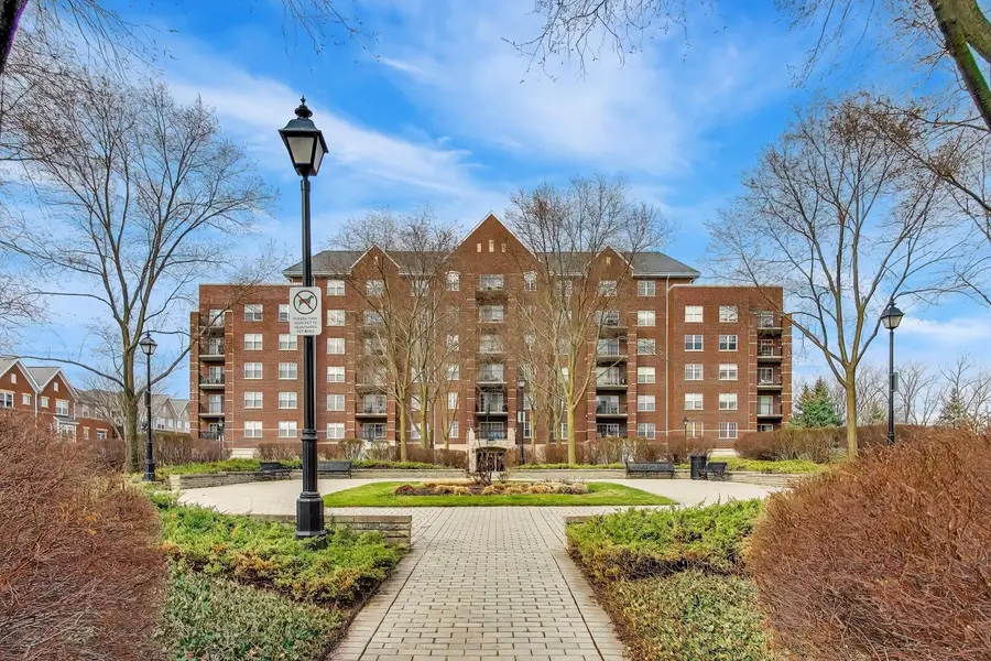 410 W Mahogany Court #305, Palatine, IL 60067 - #2