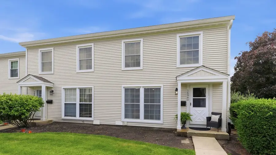 1694 Valley Forge Court #D, Wheaton, IL 60189 - #2