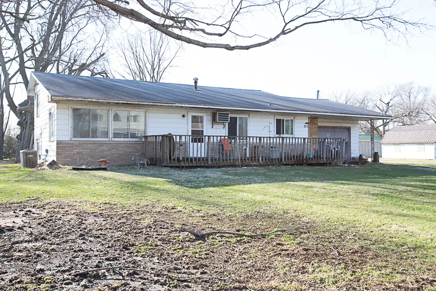 213 N 2nd Street, Secor, IL 61771 - #2