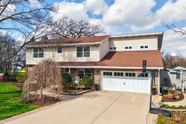 3909 Forest Avenue, Downers Grove, IL 60515