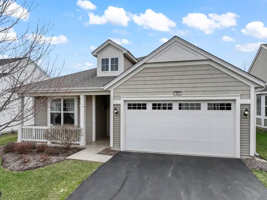 925 Prescott Lane, Pingree Grove, IL 60140 - #2