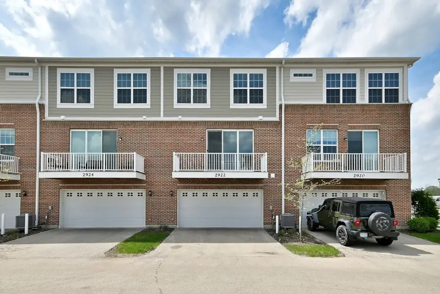 2922 Reflection Drive, Naperville, IL 60564 - #2