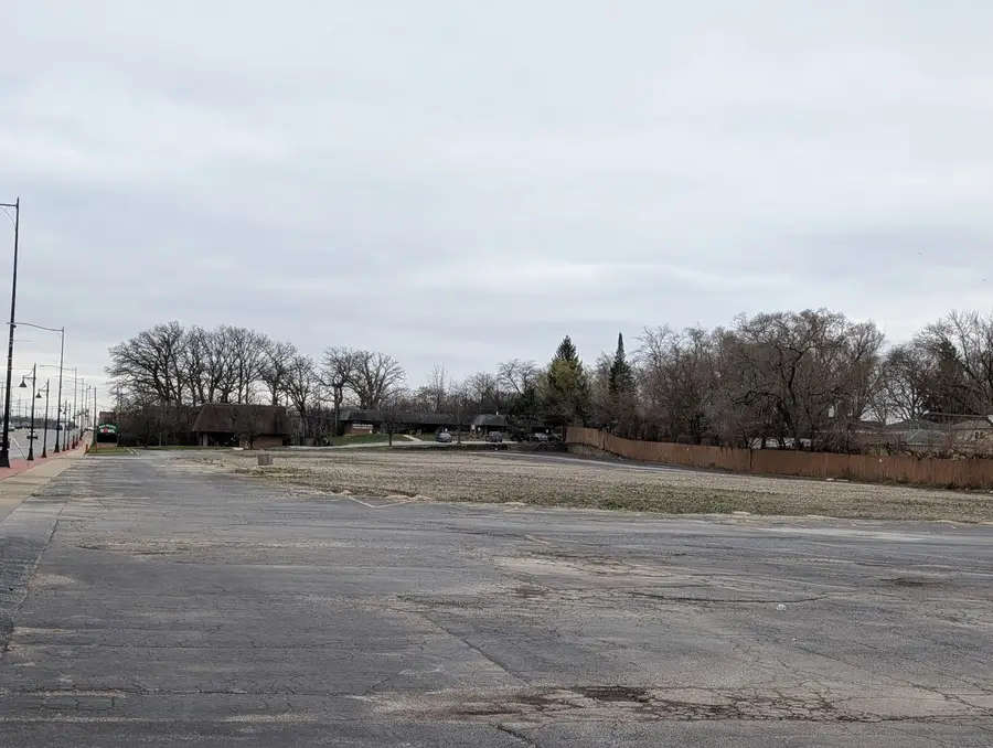 15260 S Cicero Avenue, Oak Forest, IL 60452 - #3