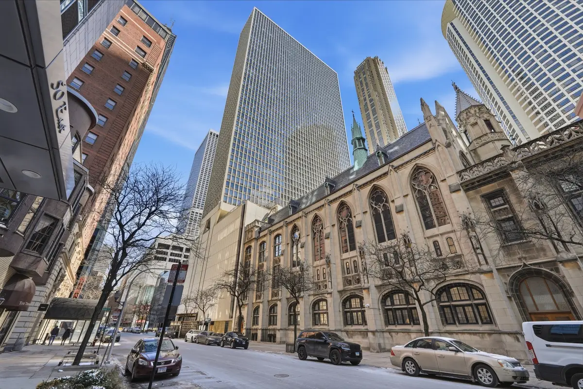 111 E Chestnut Street #50G, Chicago, IL 60611 - #1