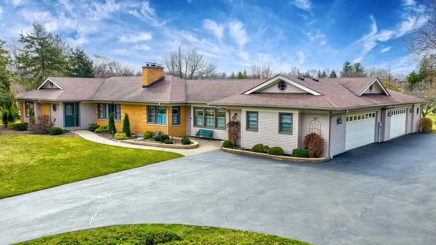 21900 N Rainbow Road, Deer Park, IL 60010 - #2